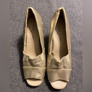 Gold metallic peep toe wedge